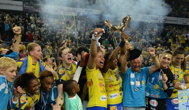 R�CEPTION EN L�HONNEUR DES DRAGONNES DE METZ HANDBALL