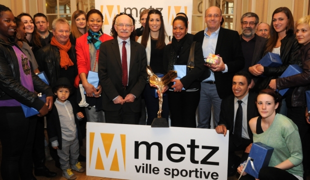 Les Dragonnes � l'H�tel de Ville