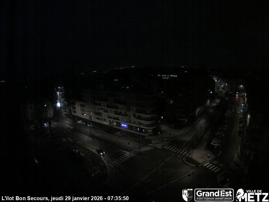 Webcam sur la place Philippe de Vigneulles à Metz, au niveau de l'ilôt de Bon Secours à la jonction entre la rue Clovis et la rue de Verdun
